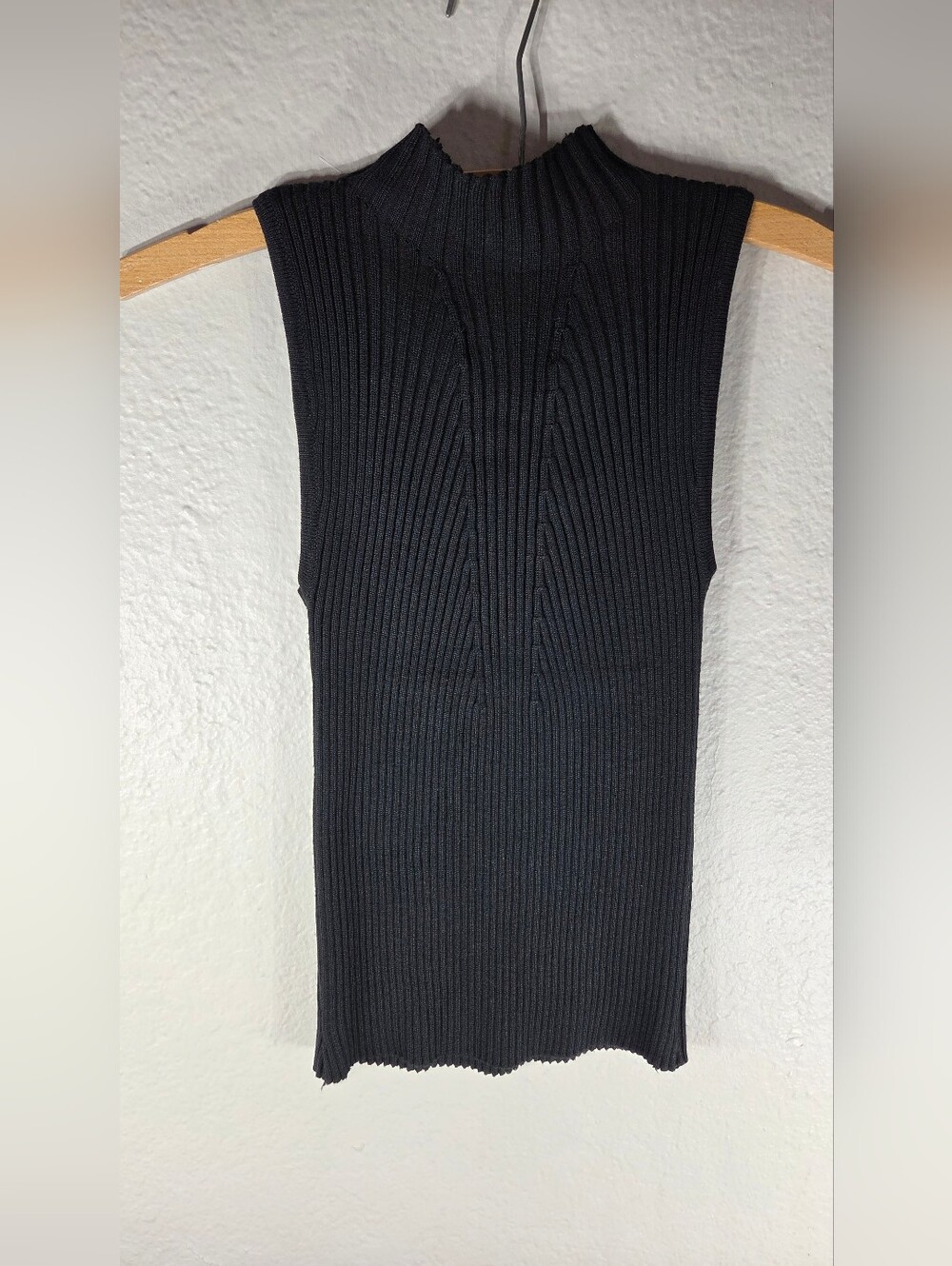 LHASA Black Ribbed Knit Sleeveless Mock Neck Top Size S Stretch